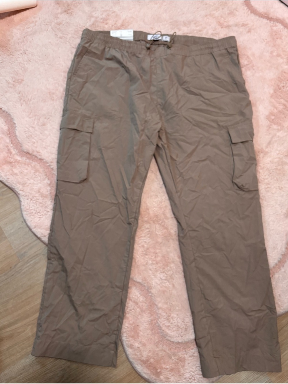 Men's Brown Cargo Pants - Casual Utility Style